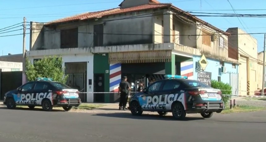 Atacantes en bici balean una barbería en zona sudoeste y hieren a un adolescente