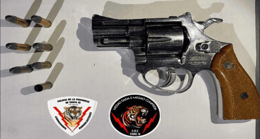 Detuvieron a un joven por amenazar a vecinos con un revólver tras una pelea barrial