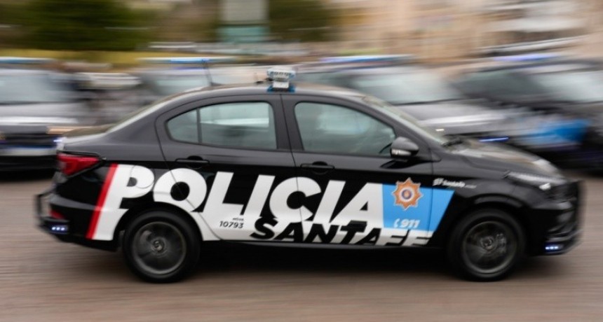 Robaron en la casa de una policía y se llevaron su arma reglamentaria