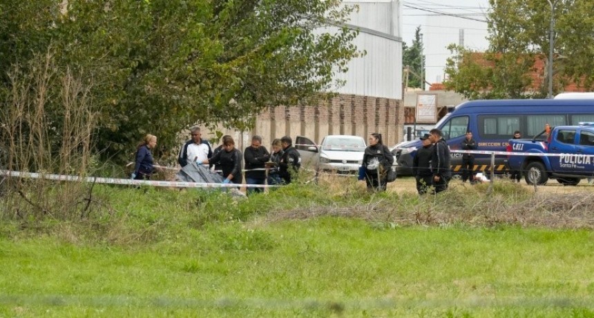 Hallan cuerpo en un terreno de zona oeste, misteriosamente sin signos de homicidio tras autopsia