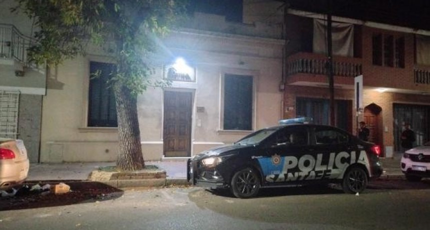 Santa Fe: Hallaron muerto a un peluquero en su local de barrio Constituyente