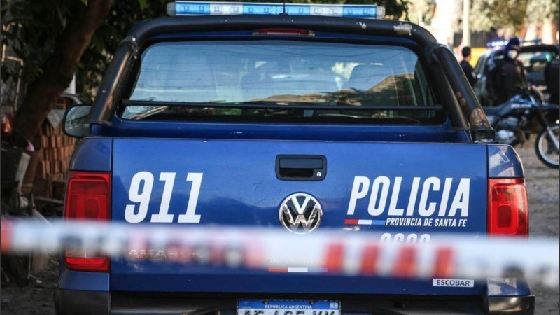 Dejaron detenidos a policías que ultimaron a ladrón en una plaza de Villa Gobernador Gálvez