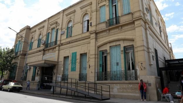 Santa Fe: Una policía embarazada fue herida de un balazo en la cabeza y permanece en estado crítico