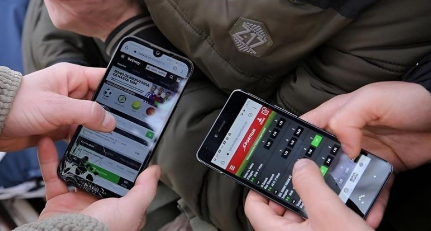 Santa Fe amplía denuncia contra sitios de apuestas online ilegales
