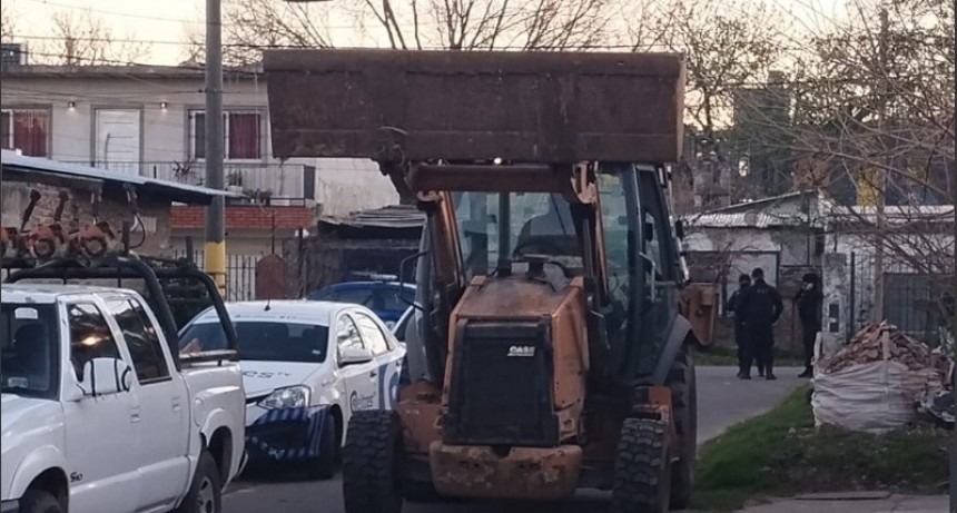 Derriban búnker de drogas en barrio Stella Maris