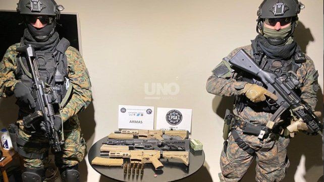 Cayó una célula narco en Rosario vinculada a “Fran” Riquelme: armas de guerra, drogas y millones en efectivo