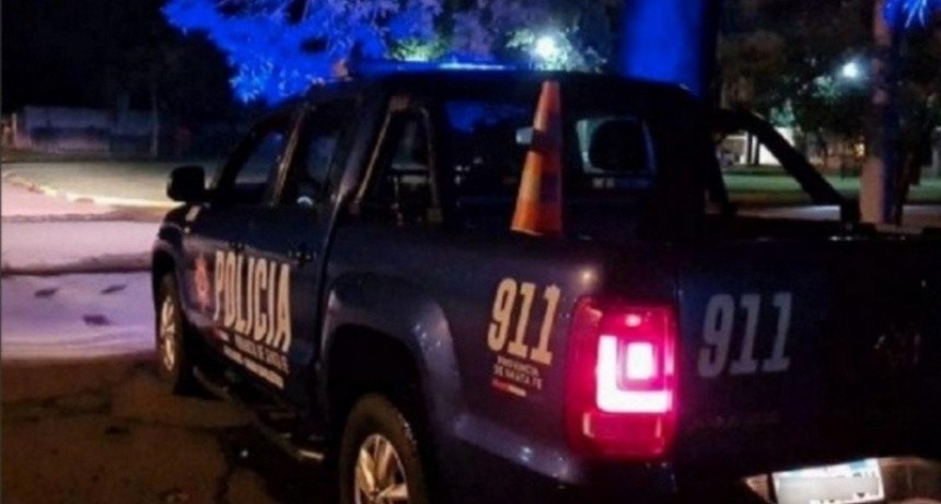 Un chico de 14 años fue baleado en la pierna mientras estaba en la vereda en Villa Gobernador Gálvez