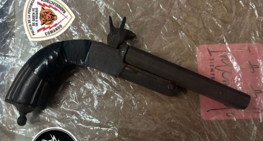 Un alumno llevó un arma a una escuela de zona oeste: ya van cuatro casos en seis meses