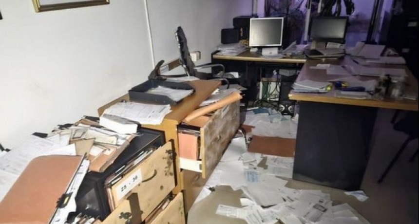 Robo en inmobiliaria de barrio Abasto: Ladrones se llevan dinero