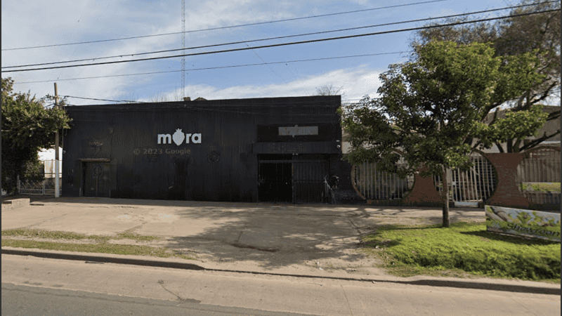 Ataque a tiros frente a un boliche de Capitán Bermúdez dejó tres heridos