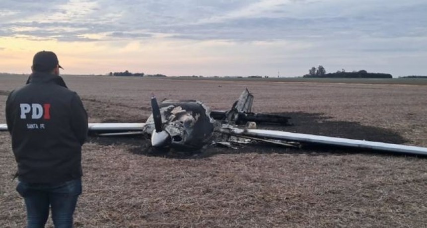 Avioneta incendiada en un campo refuerza sospechas sobre rutas narco en el sur de Santa Fe