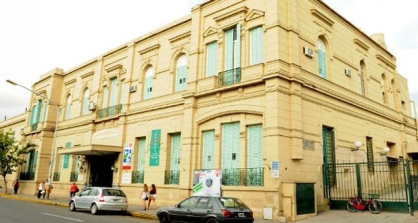 Recreo: Hombre asesina a su esposa e intenta suicidarse frente a sus hijos