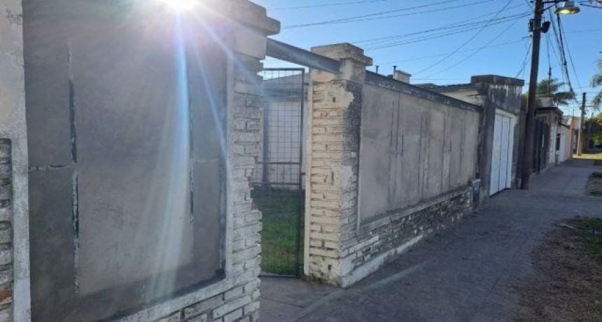 Santa Fe: vecinos de Guadalupe Oeste reducen a un ladrón armado con machete dentro de una vivienda