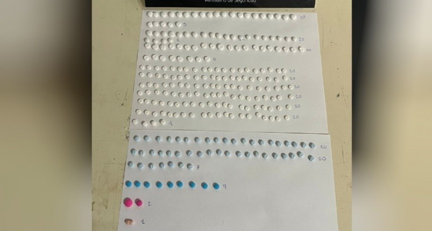 Detienen a agente penitenciario con 260 pastillas de fármacos al intentar ingresarlas a una cárcel de Rosario