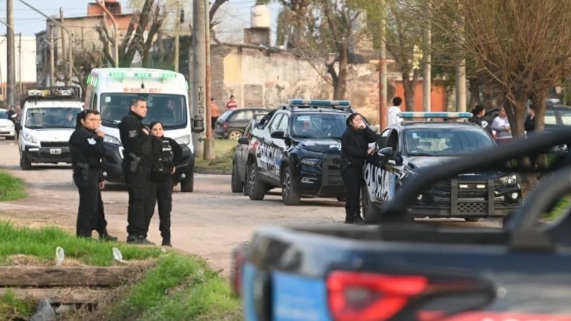 Santa Fe: un policía le disparó a su pareja y se atrincheró armado durante dos horas