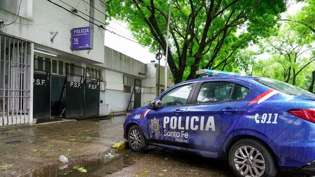 Detienen a un menor caminando con un ladrillo de cocaína marcado con un delfín
