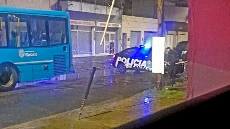 Investigan ataque contra un colectivo de la línea 110