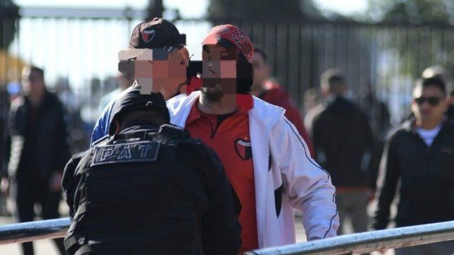 Santa Fe: Detuvieron a dos prófugos en el estadio de Colón gracias al sistema Tribuna Segura