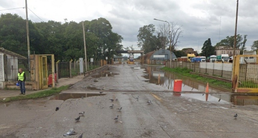 Tensión en el puerto de Rosario: amenazas, persecución y diez demorados en un enfrentamiento interno