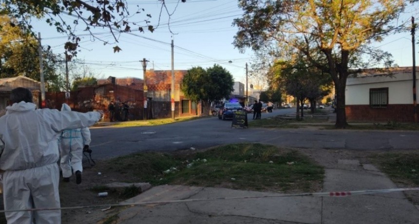 Adolescente en Barrio Tablada asesinado a tiros en un posible crimen sicario
