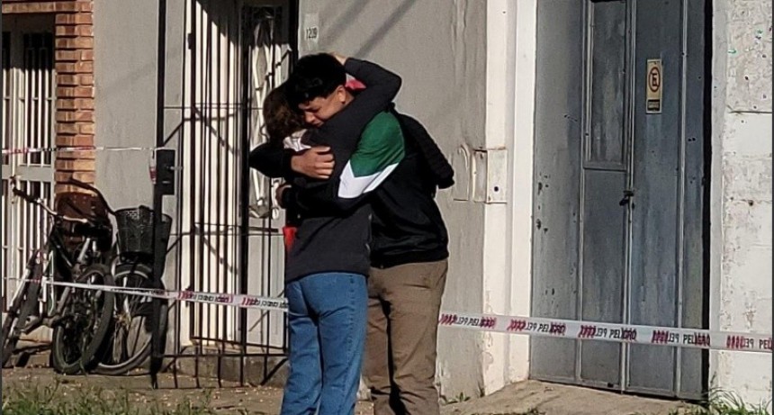 Femicidio en Venado Tuerto: marido mata a su esposa de seis puñaladas en plena calle
