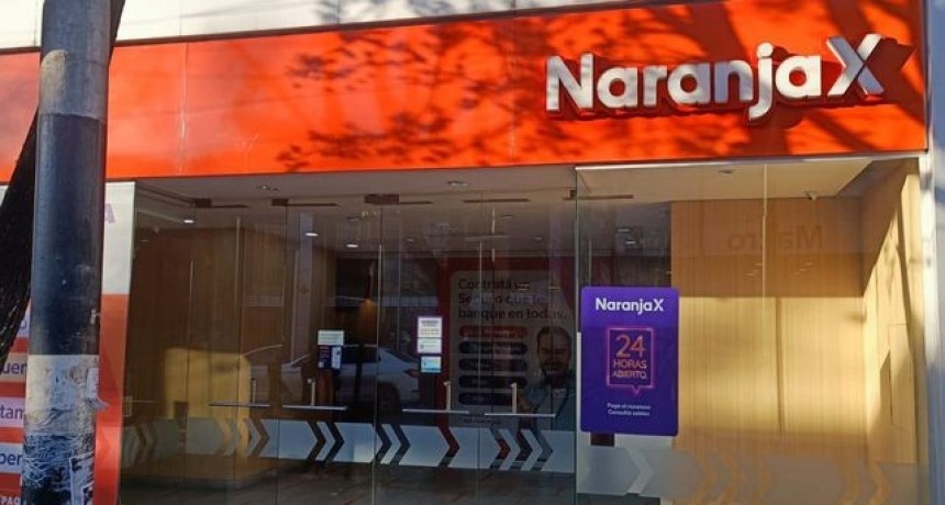 Intenta robar en una financiera y es detenido mientras se escondía en el baño