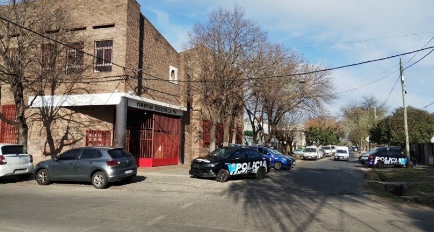 Suspenden clases en escuela por nueva amenaza escrita