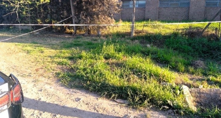Violento robo en Villa Gobernador Gálvez: apuñalan a un joven para robarle la moto