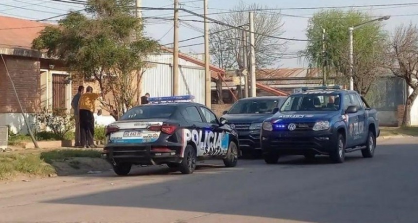 Gálvez: Cinco vecinos inquilinos detenidos por robar a familia del dueño