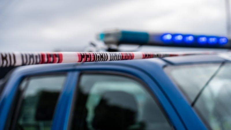 Un gendarme que trabajaba como chofer de Uber baleó a dos pasajeros que intentaron asaltarlo