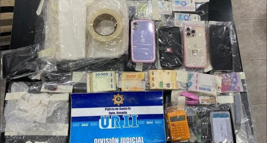 Un policía detenido acusado de narcomenudeo; además, desmantelan un búnker en la zona sudoeste