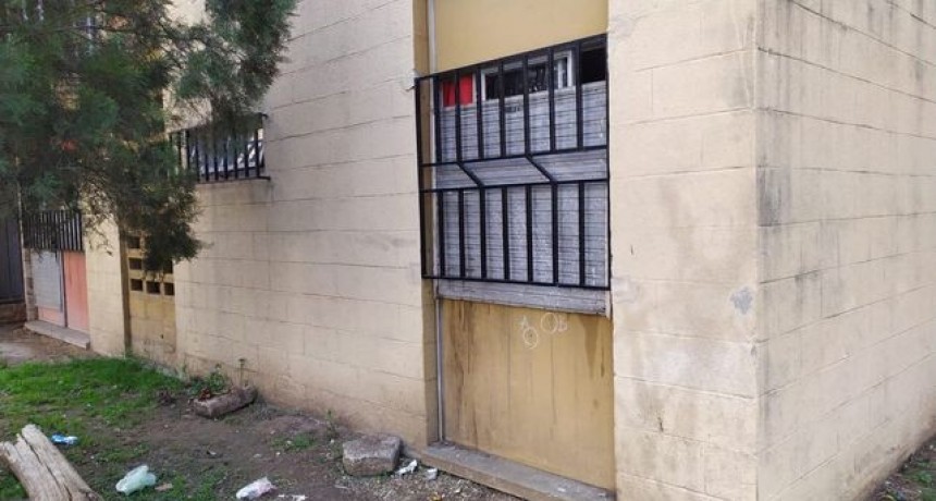 Adolescente herida en ataque dirigido a la familia de su novio