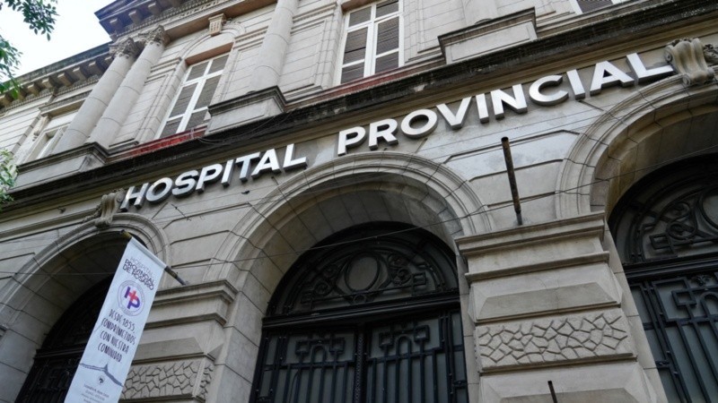 Un joven fue apuñalado en una fiesta en Villa Gobernador Gálvez y está en terapia intensiva