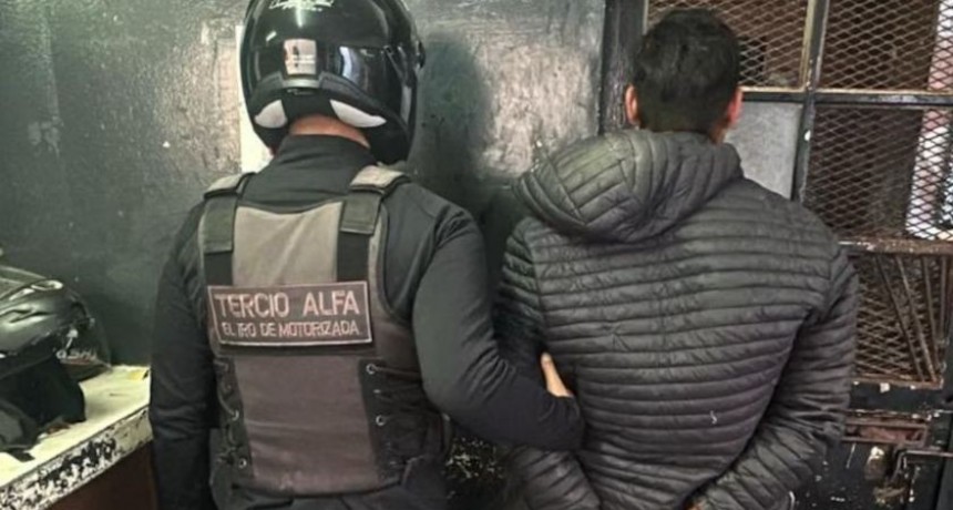 Una joven fue asesinada a golpes en Villa Banana y detuvieron a su pareja