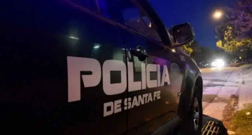 Violento enfrentamiento entre estudiantes y vendedores ambulantes en el centro