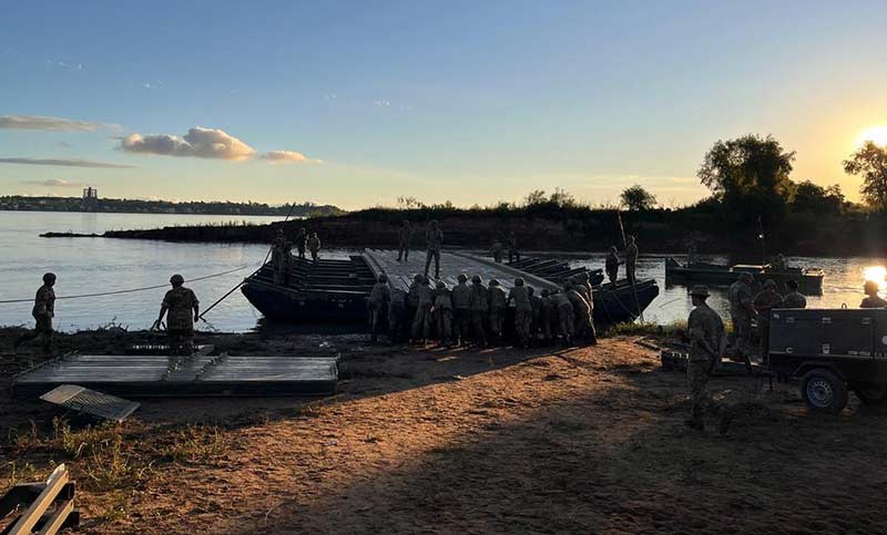 Intensa búsqueda en el río Paraná de un sargento del Ejército tras un accidente durante un ejercicio militar