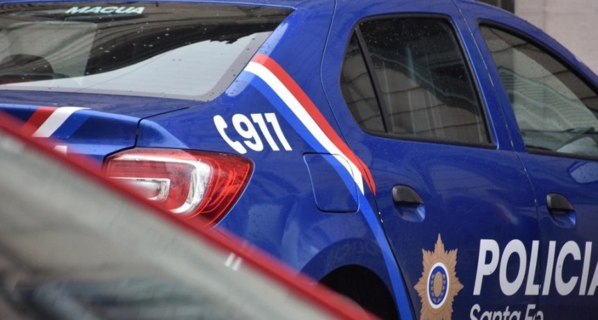 Violento robo en Santa Fe: patean a una mujer y le roban su bicicleta y pertenencias