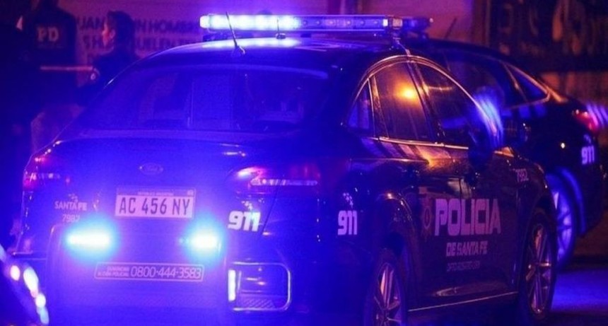 Detienen a un hombre tras provocar un incendio en la fachada de una casa