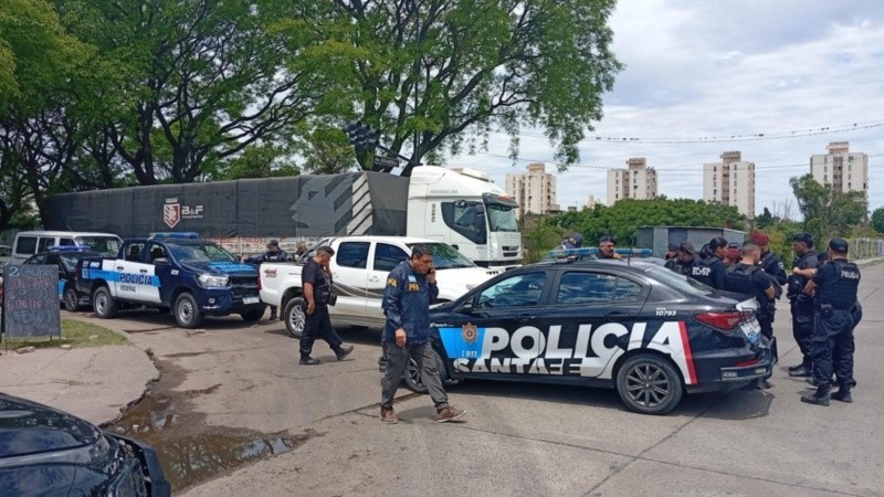Cayó un prófugo por narcotráfico tras una persecución desde Roldán hasta Rosario
