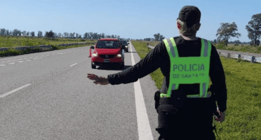 Tres policías de Seguridad Vial acusados de cobrar coimas en controles de la Ruta 1