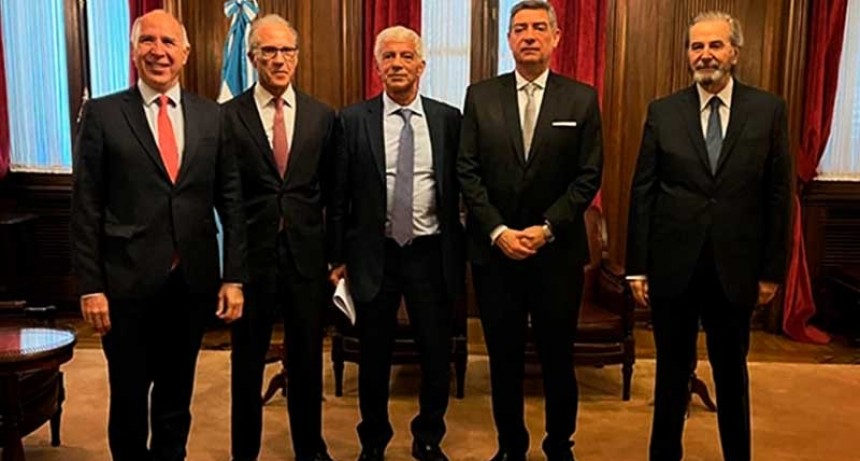 Por la feria judicial, la Corte Suprema pospone el análisis del DNU de Milei