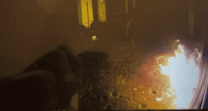 Arrojan molotov contra una verdulería y queda filmado