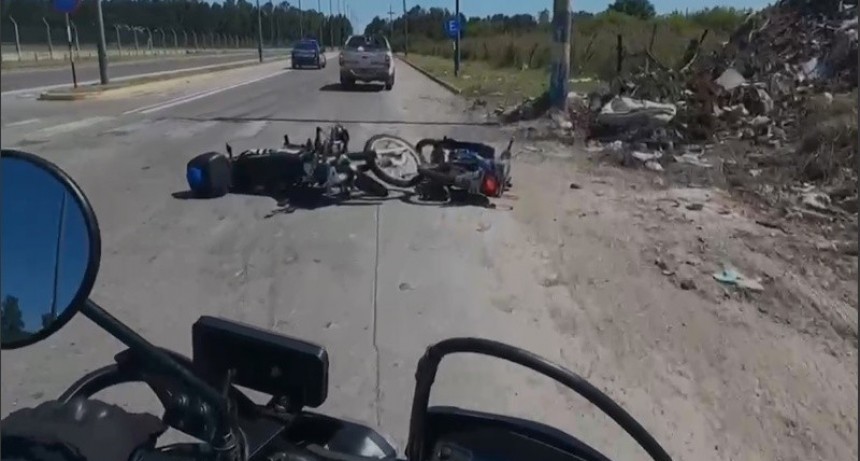 Impactante persecución policial filmada terminó con la captura de un motochorro