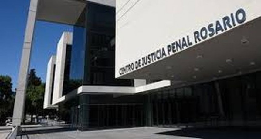 Acusan a dos hermanos y un amigo por extorsión y agresión violenta