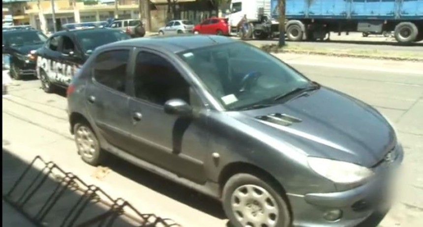 Cámaras detectaron un auto robado en zona oeste y detuvieron a la conductora