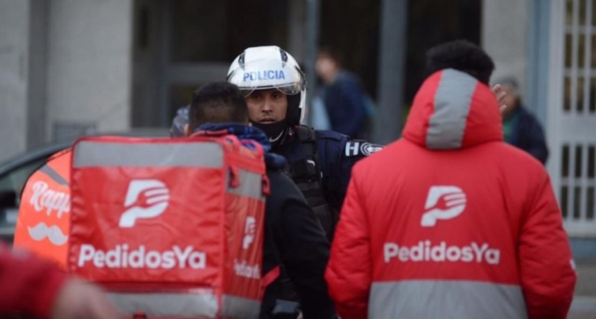 Santa Fe: Fracturó la mandíbula de un delivery con un caño de gas para robarle la bicicleta