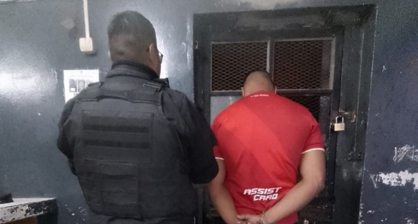 Detenido por manejar ebrio, circular en contramano y agredir a una policía